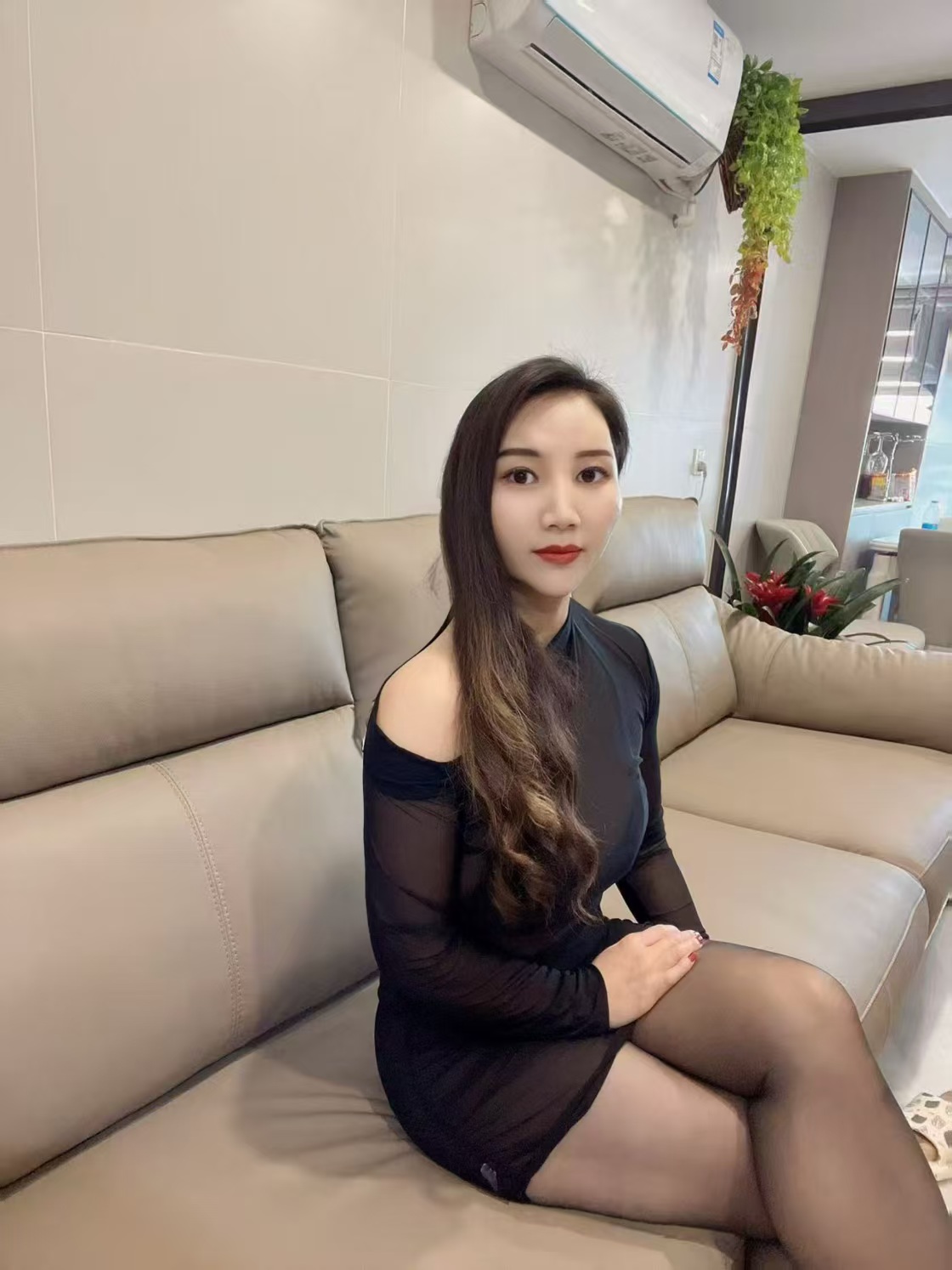 长腿美臀少妇欣欣