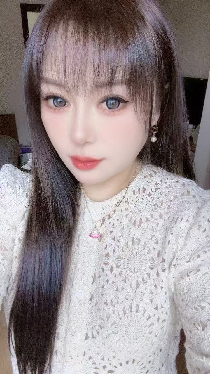 世纪城热辣美妞媚儿