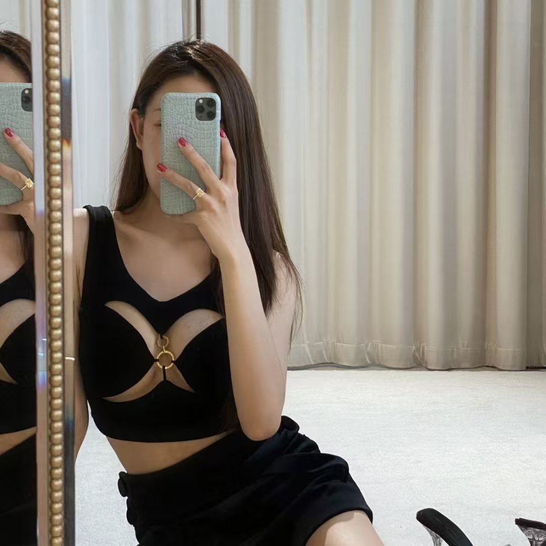 平湖大胸辣妹蒂蒂