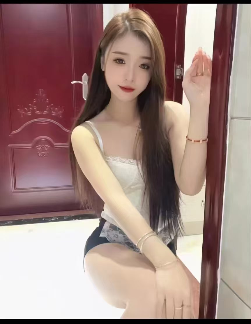 白嫩甜妹静水清音