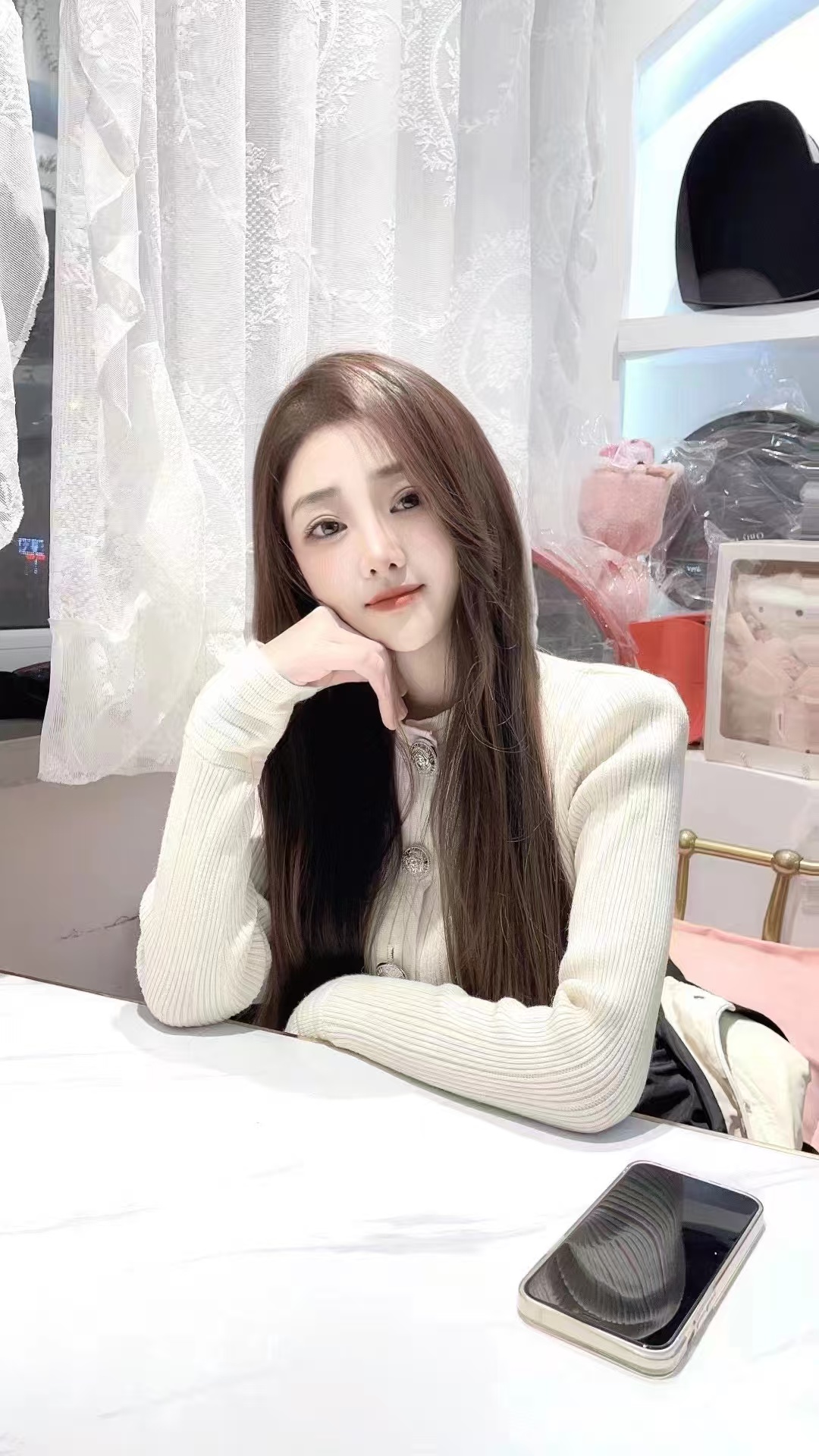 通州粉嫩甜妹小梦