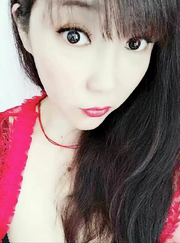 向西美臀欲女小曼