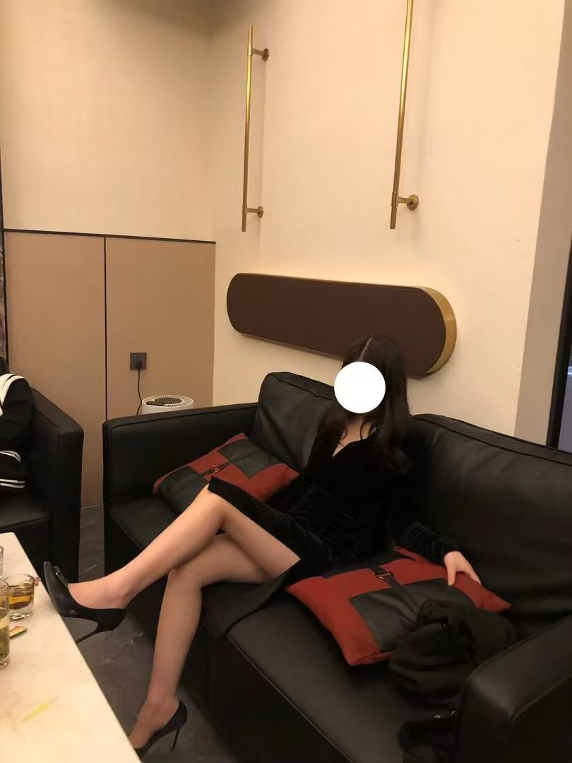 丰满服务系少妇安然