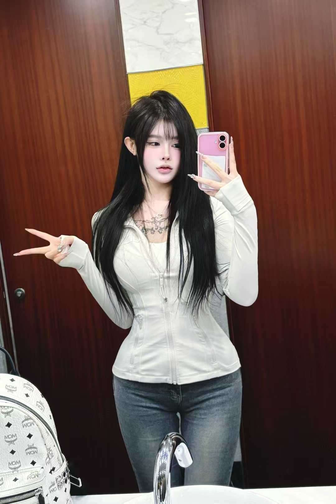 童颜巨乳萝莉金怡婉