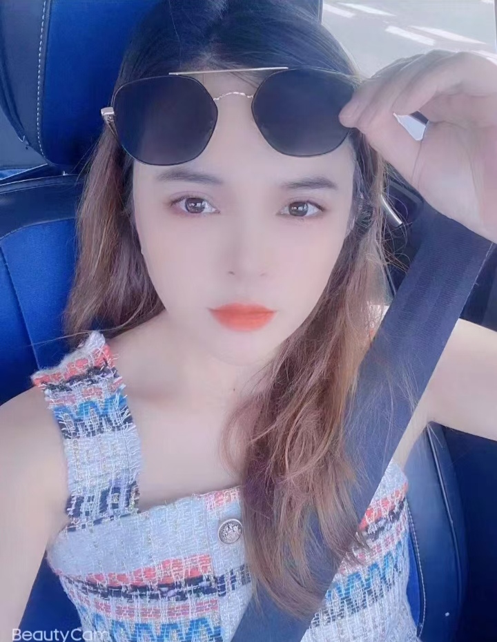 风情热辣小姐姐柠檬