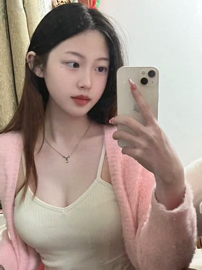 雨花天然美乳小姐姐