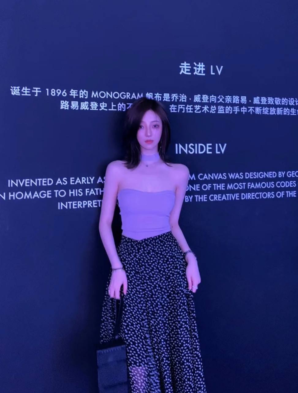 艺术校花185雪梨