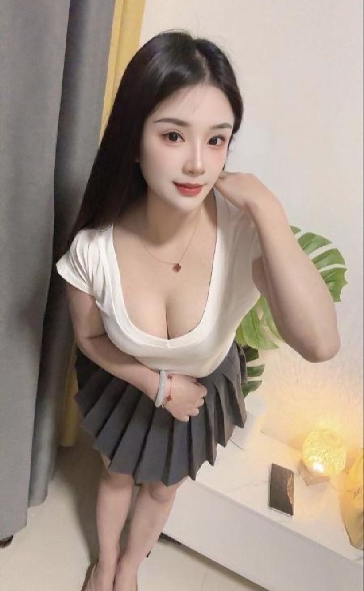 宝安情趣大波妹小琪