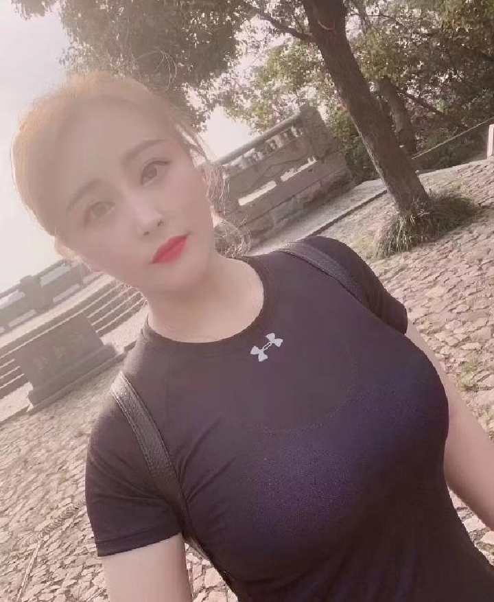 姑苏情趣大奶小姐姐冰糖