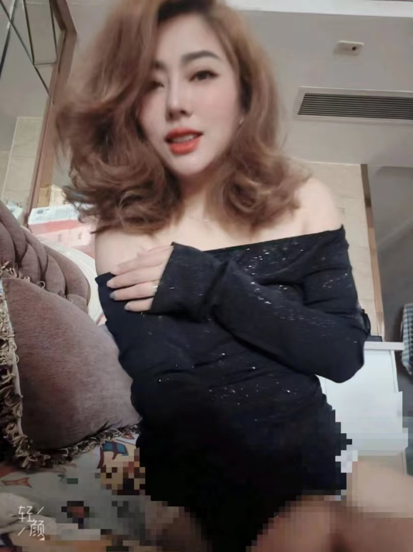 美艳大长腿御姐西西