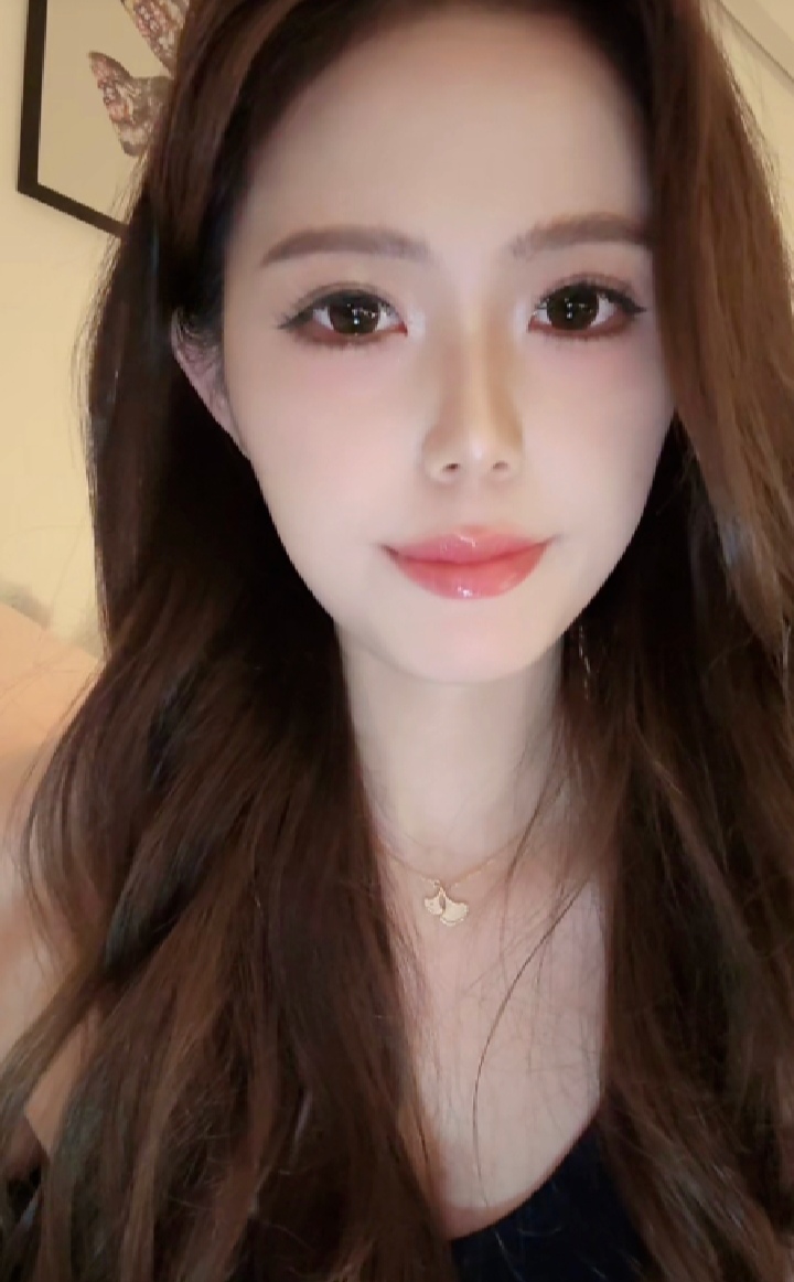 坂田兼职小美妞果果