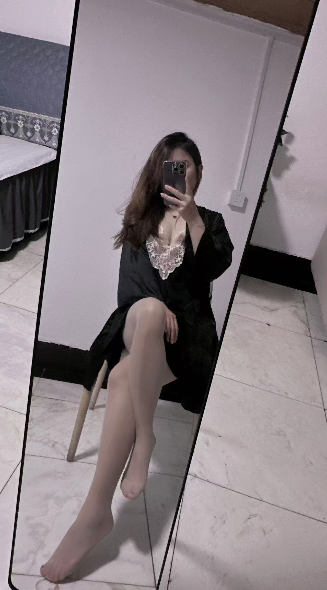 身材高挑的沁儿