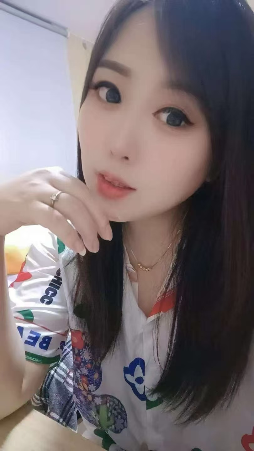 南京市栖霞区性感乐乐