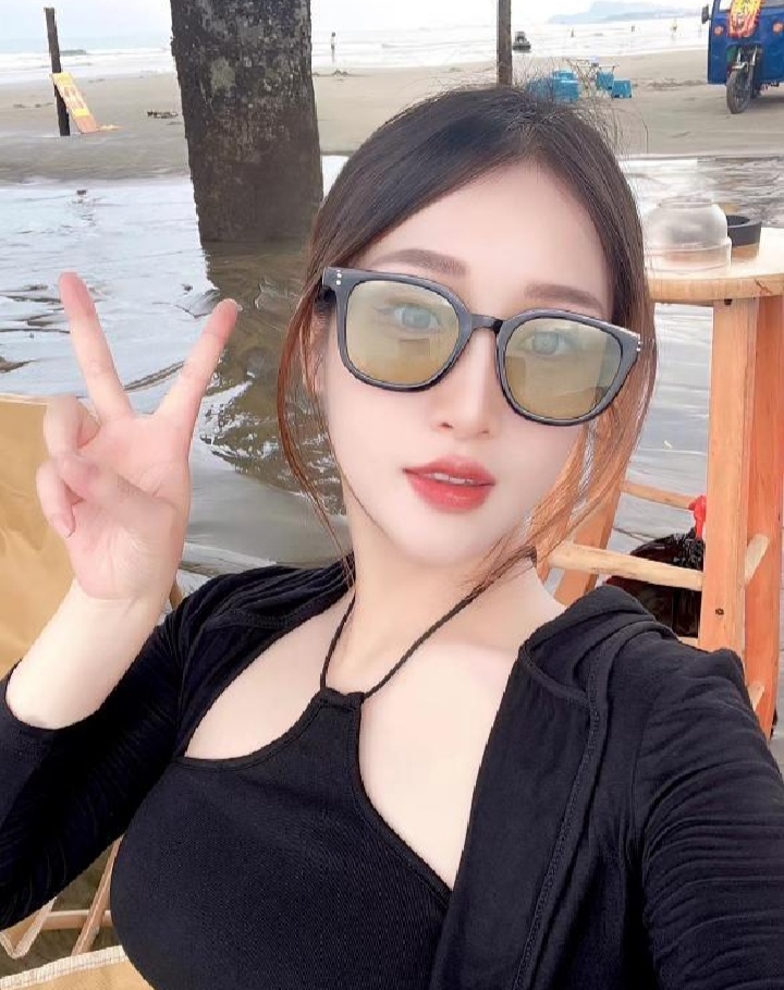 勾人眼镜女友酱酱