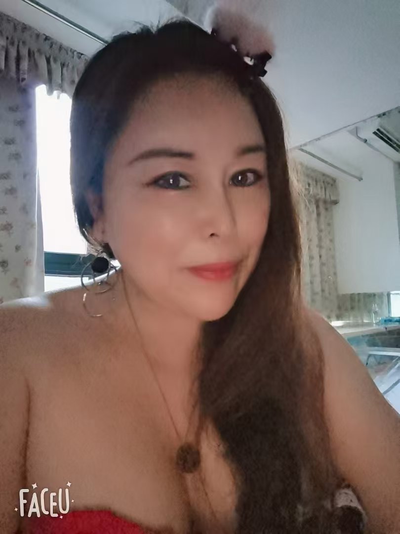 青羊丰润热辣姐姐