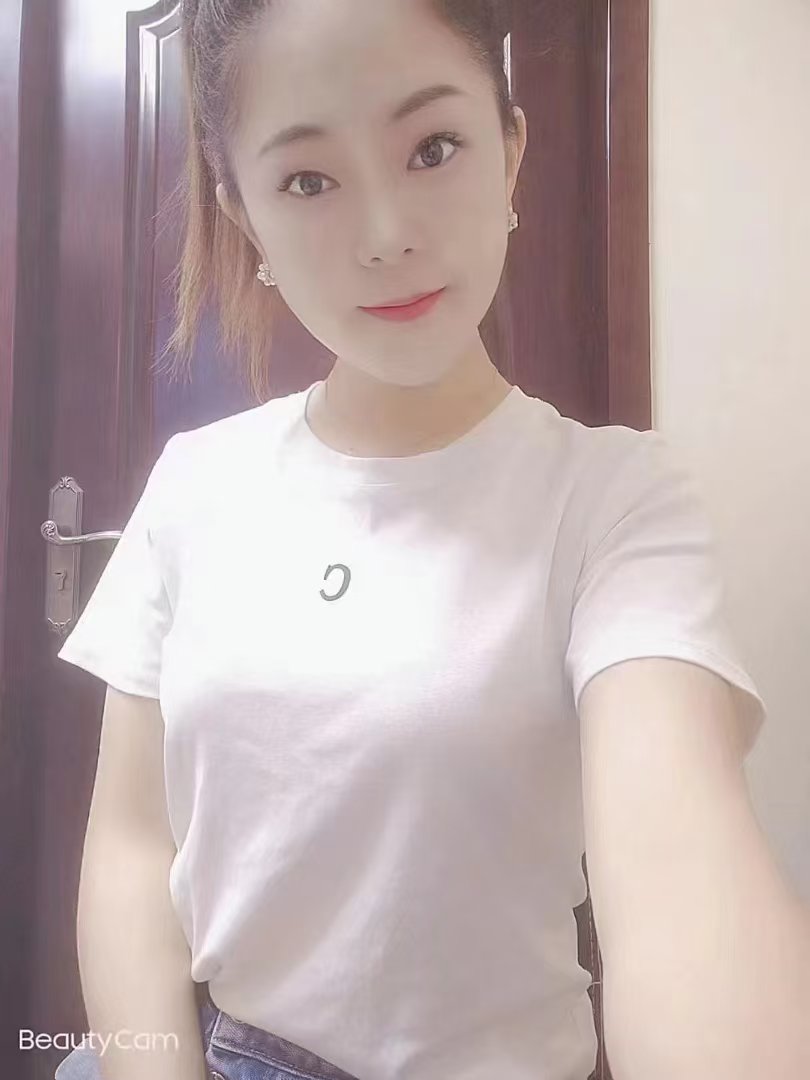 兼职风情御姐嫣然