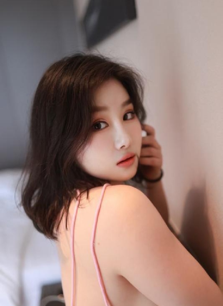 美艳丰润小少妇薇薇