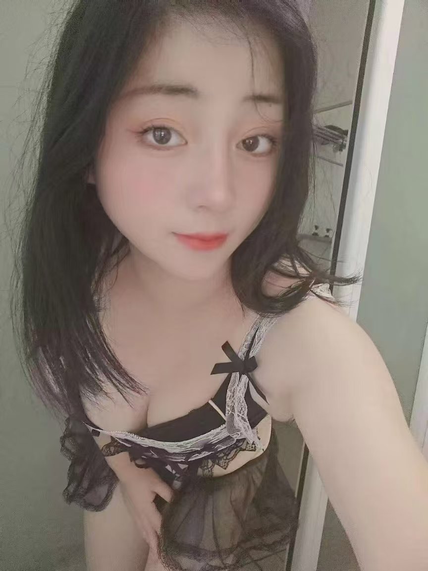 黄浦大奶辣妹西西