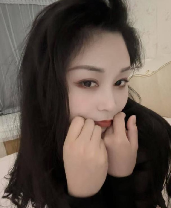 镜湖中项御姐婉婉