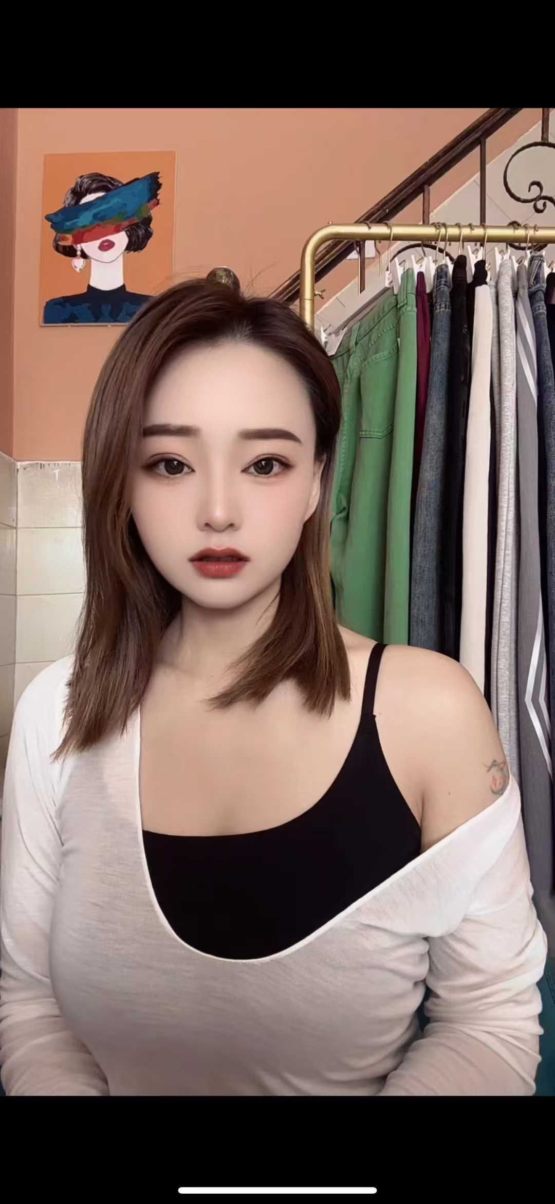 卧龙丰润尤物甜甜