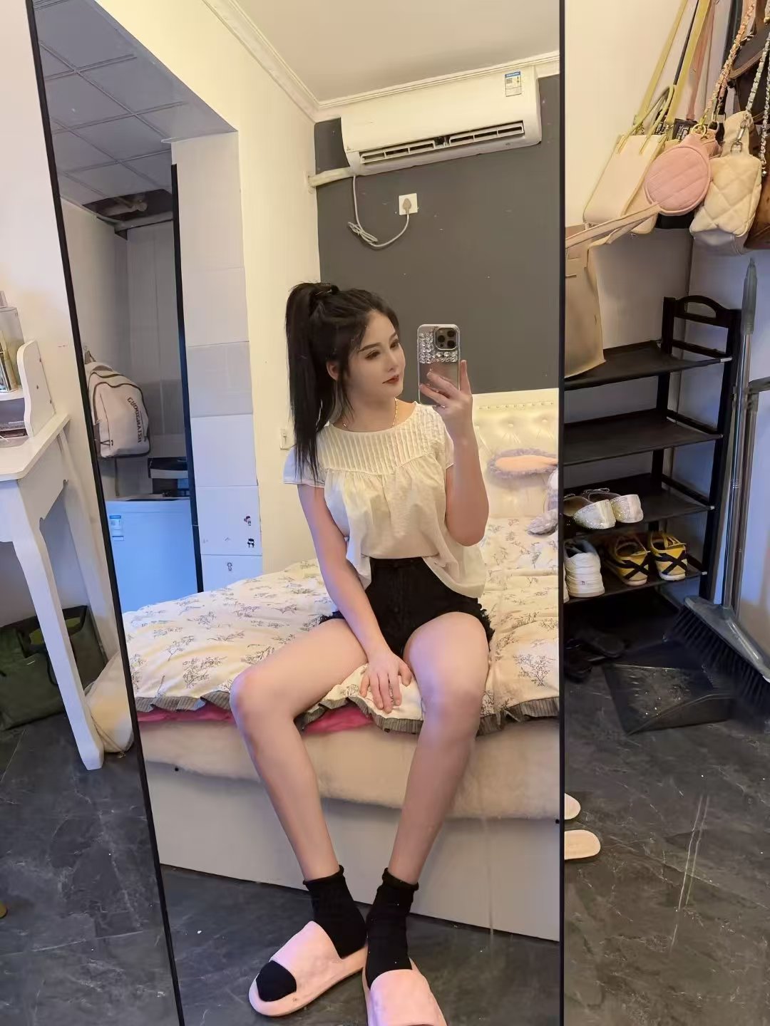 江宁白嫩甜妹希希