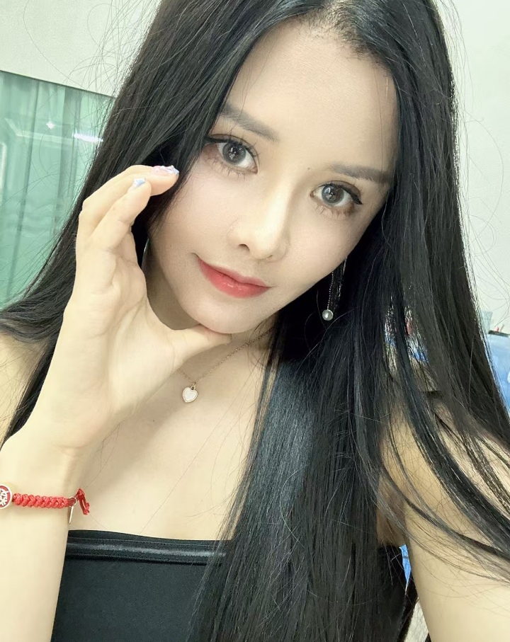 极品身材辣妹lili