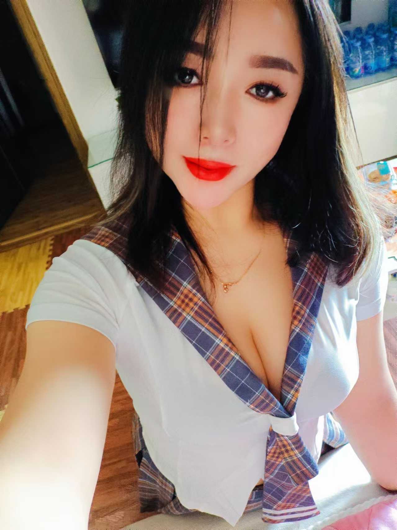 大奶制服御姐桃夭夭