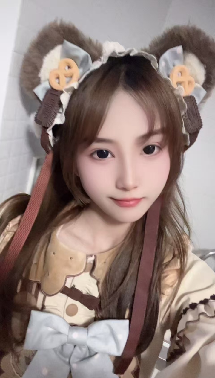 鼓楼白嫩制服小可爱