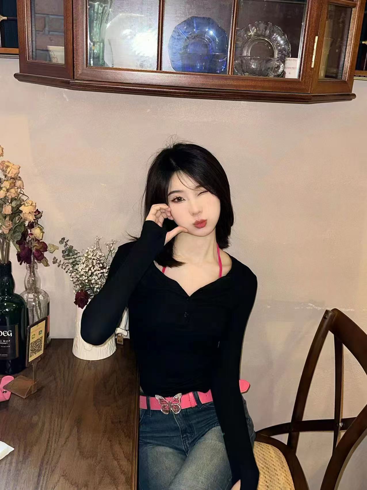 白嫩川妹寻晨上门