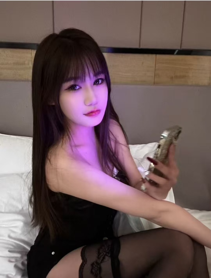 街道口白嫩甜妹娜娜