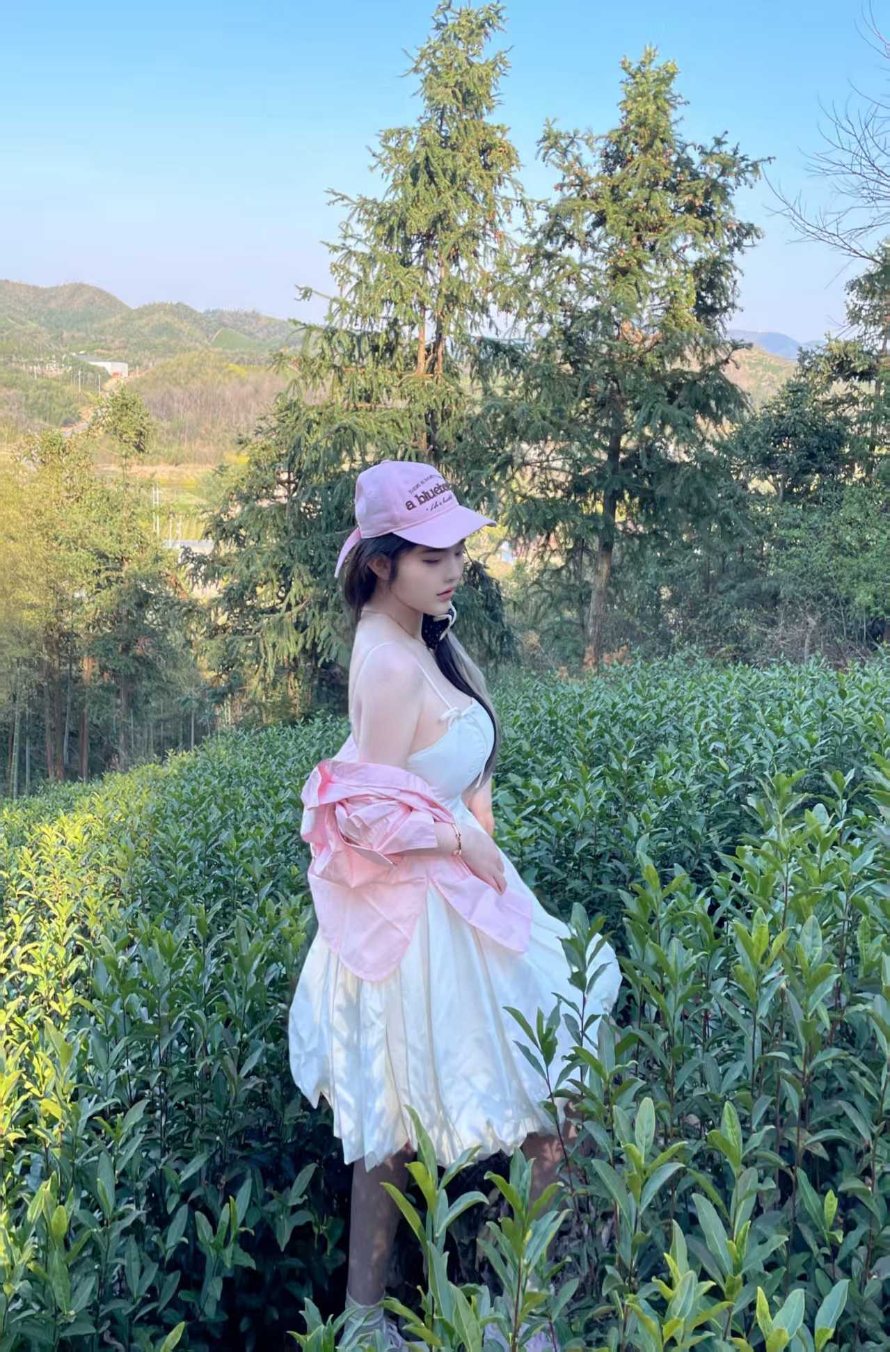 童颜巨乳嫩妹歆倪