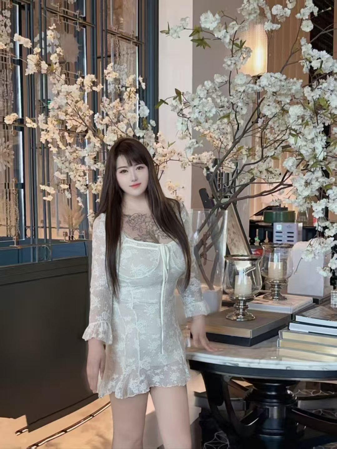 性感爆乳御姐范小馨