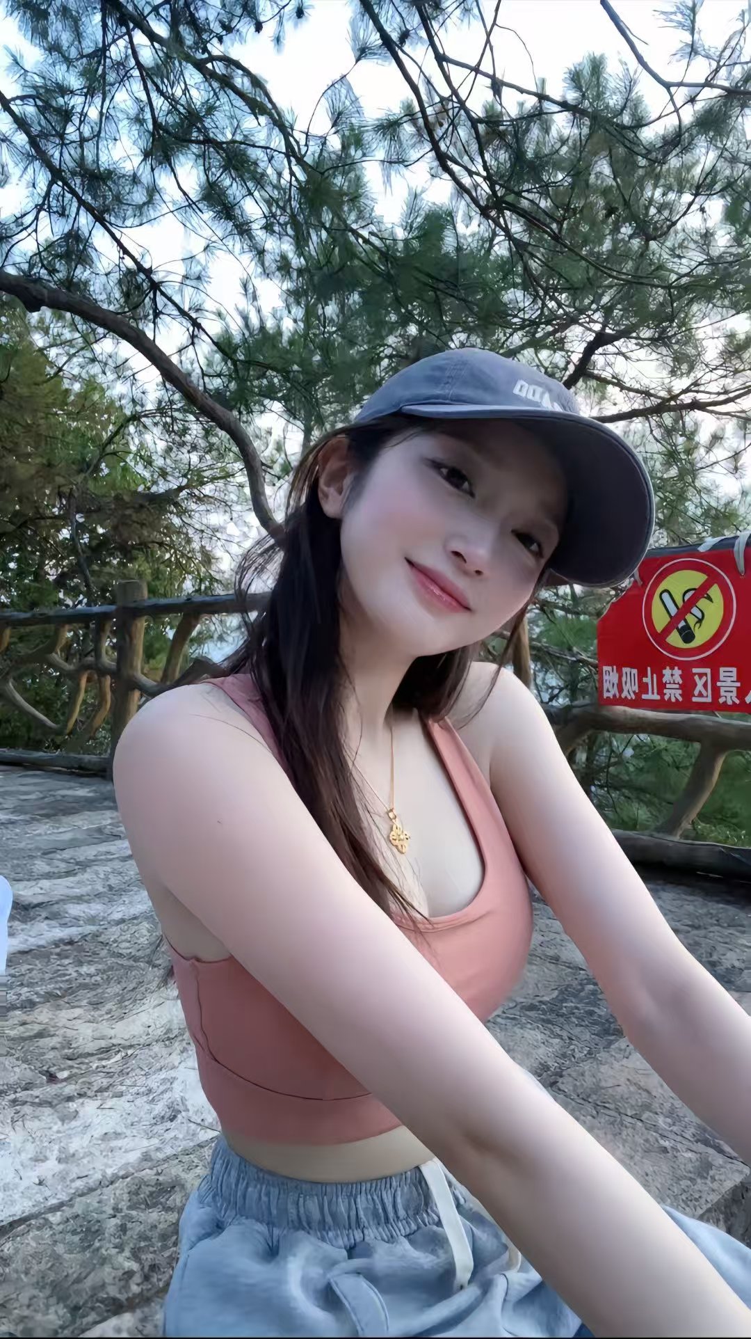 运动系白嫩甜妹梦儿