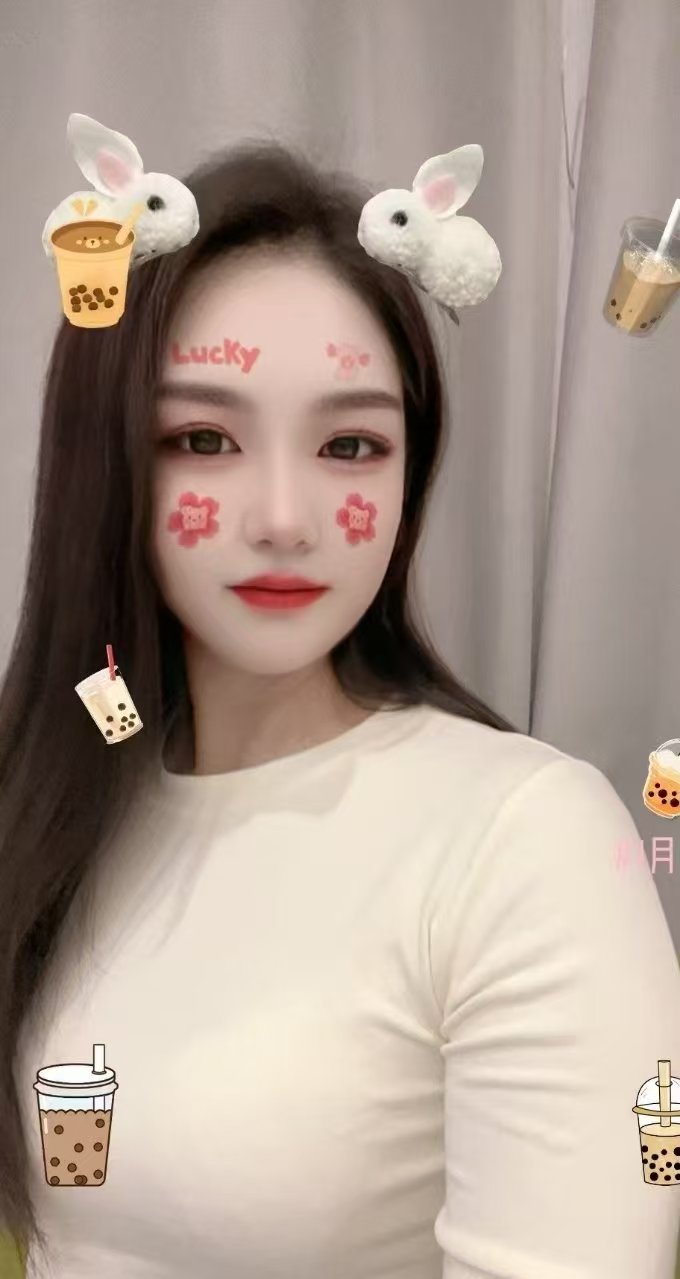 白嫩肉弹炮架琪琪