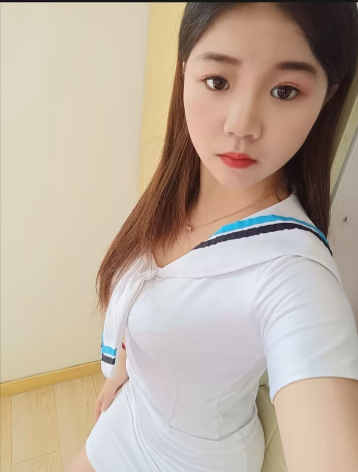 兼职丰润嫩妹小妮子
