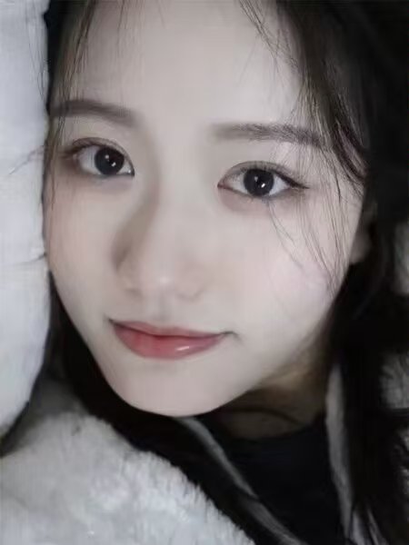 裕华白嫩女友系水水