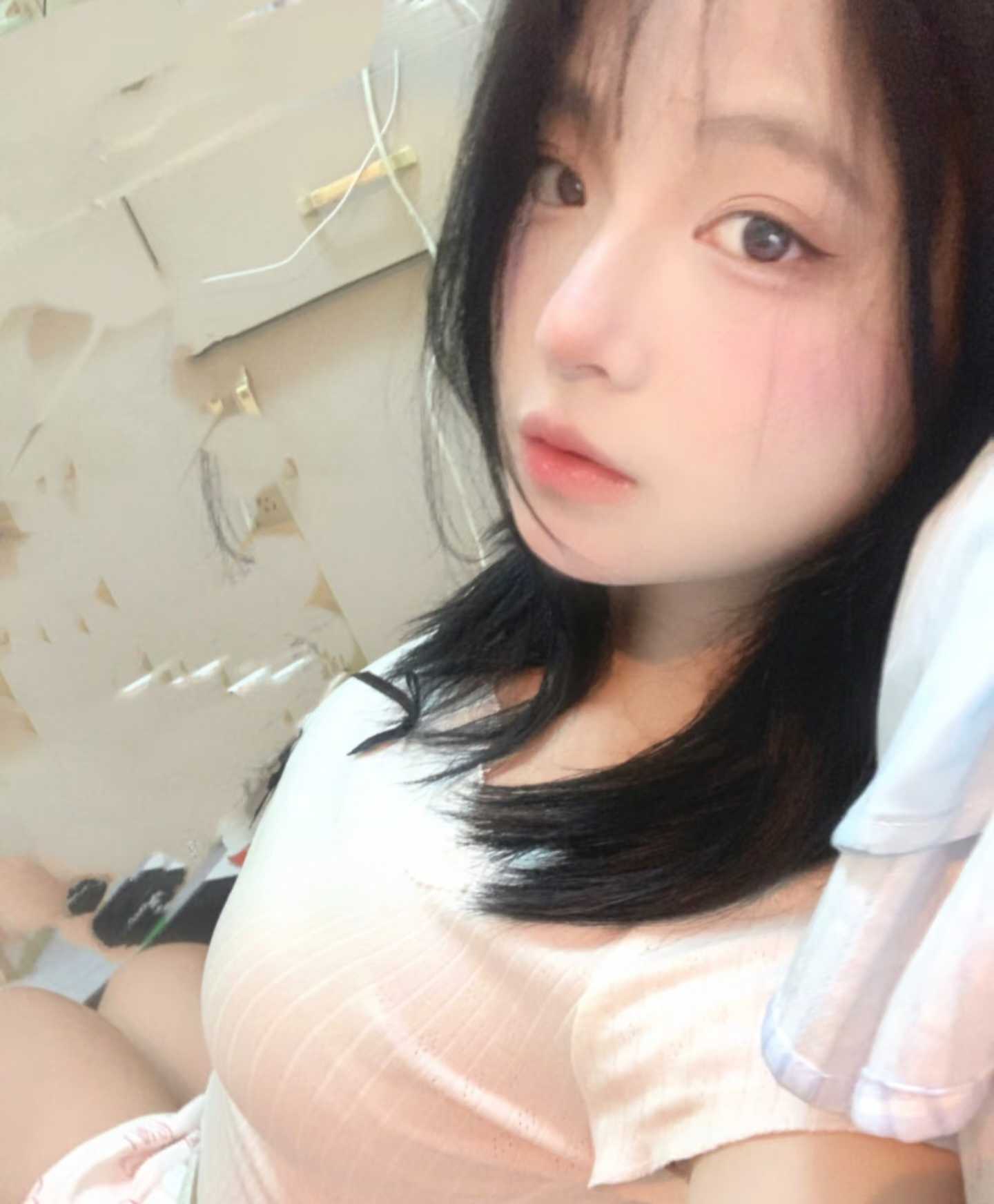 新吴嫩妹同城约自带公寓可外