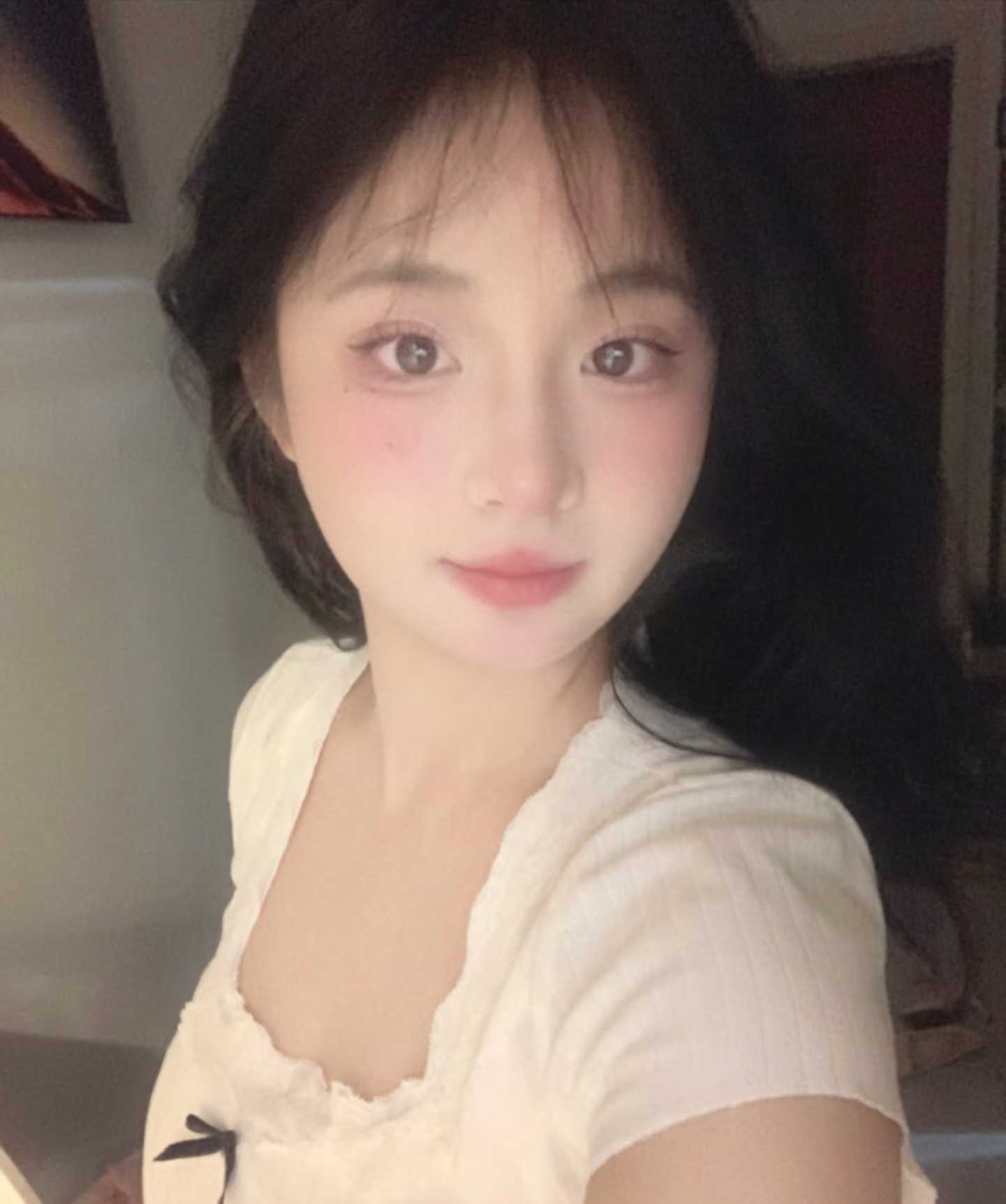 新吴嫩妹同城约自带公寓可外
