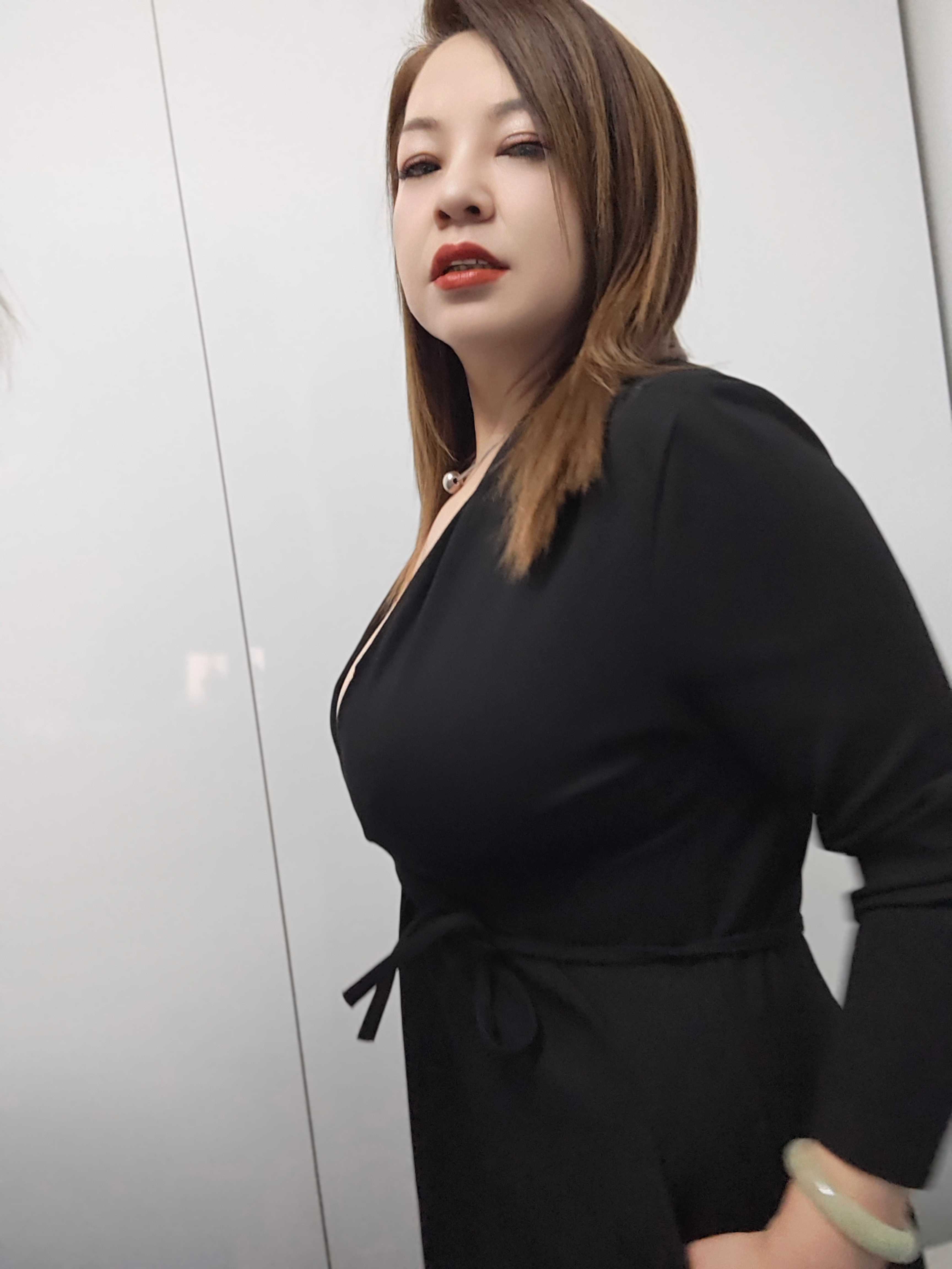 闵行区风sao小嫂子