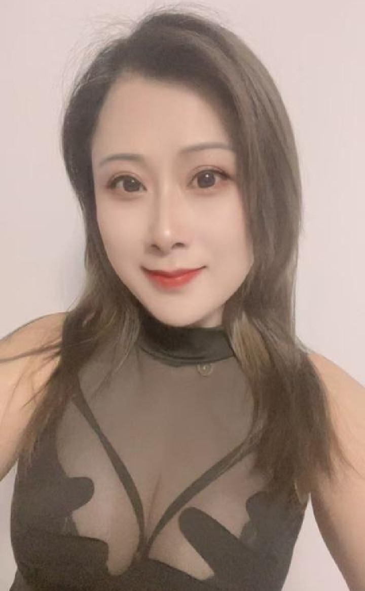 闵行大奶美少妇冰冰