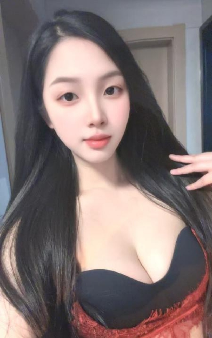 上城美乳尤物明媚儿