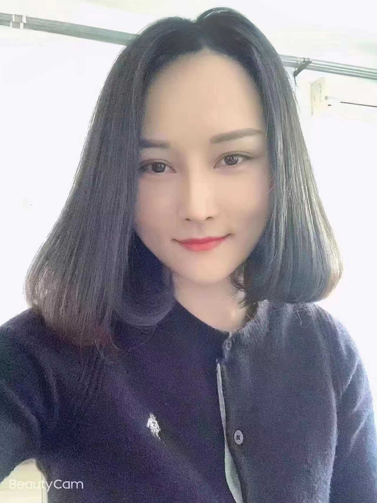 莲池惊现气质熟女