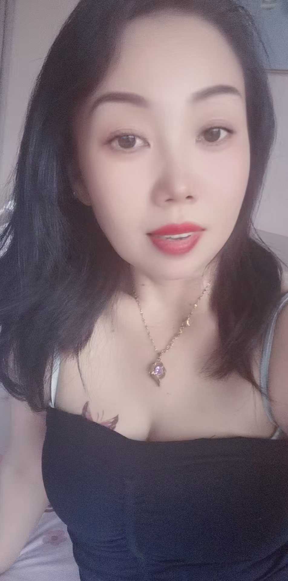 溧阳市丰润美少妇