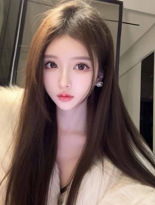 20岁极品尤物乖巧听话（可上门）