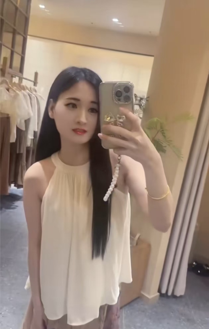 丰润甜妹情情可外出