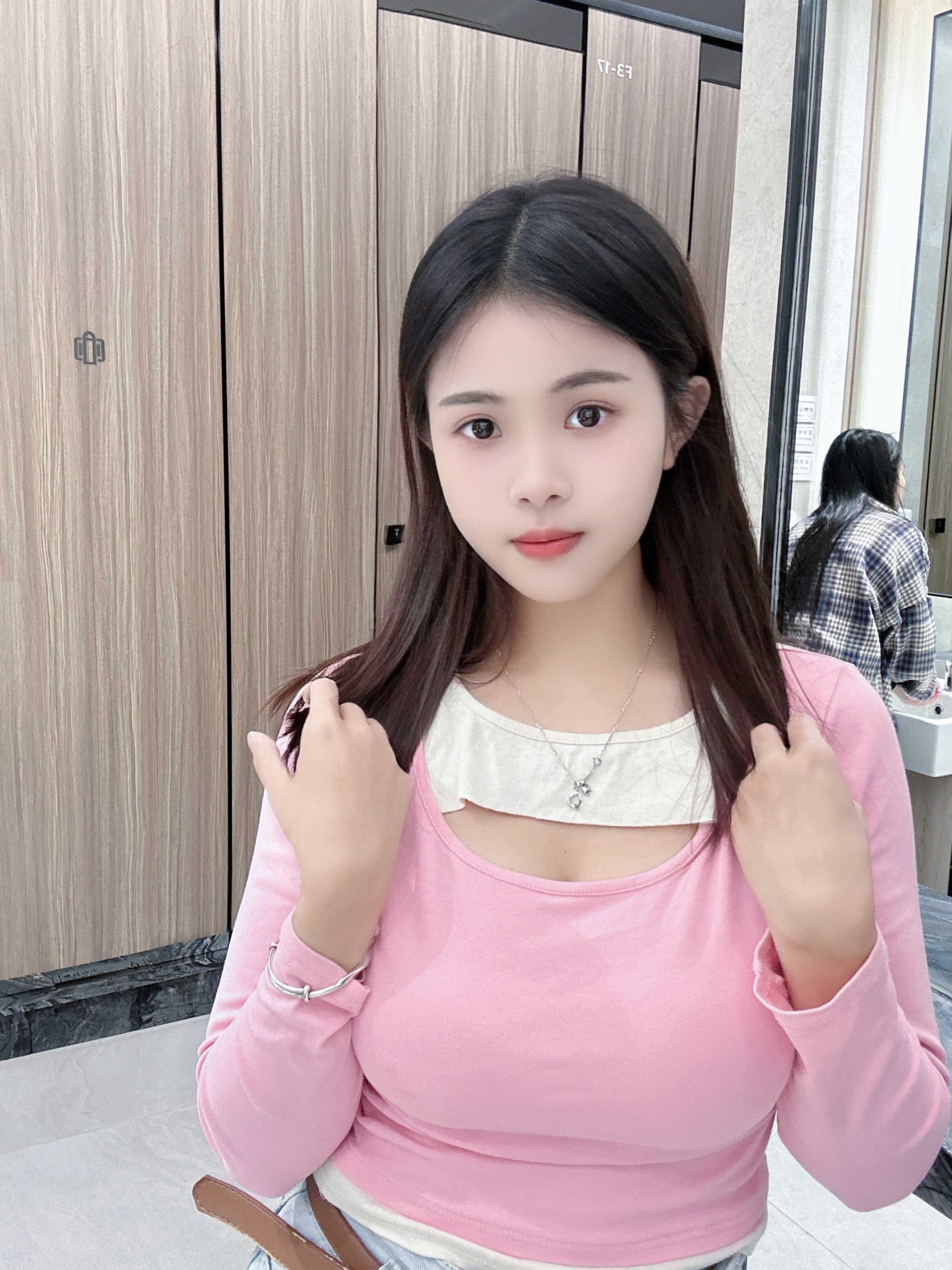 个人兼职 21岁 身高1.63 34d kb  6 9 舌头调情，按摩 舔蛋蛋  wt口