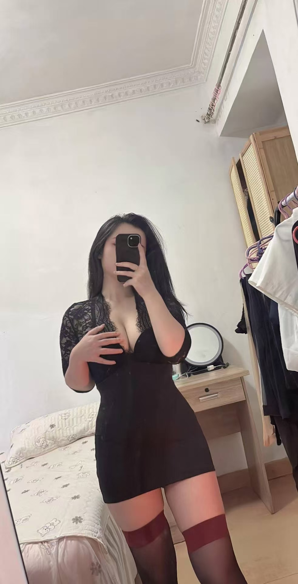 肉感制服辣妹小月月