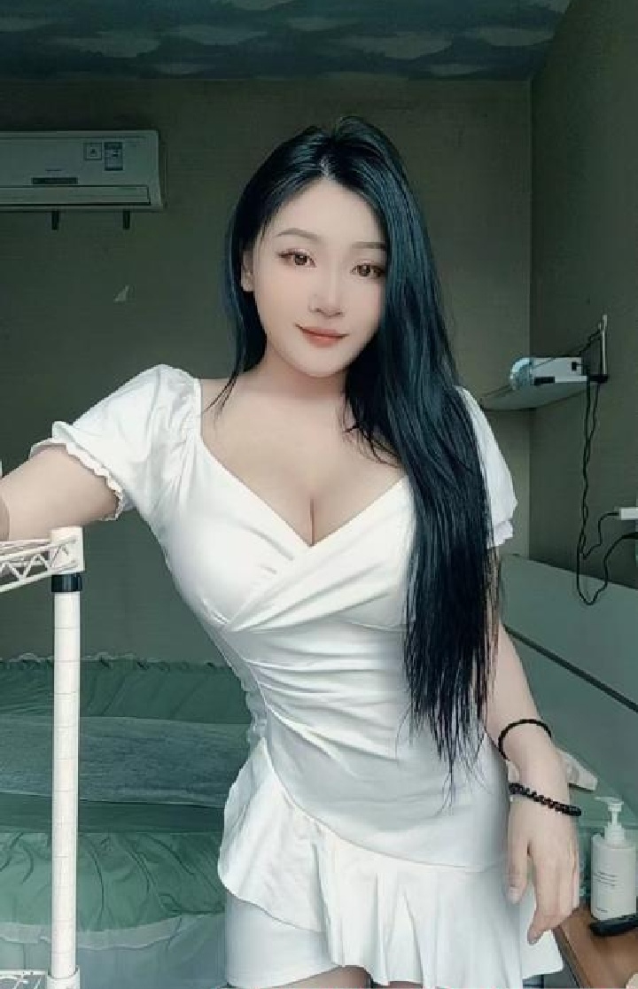 锦江爆乳情趣辣妹