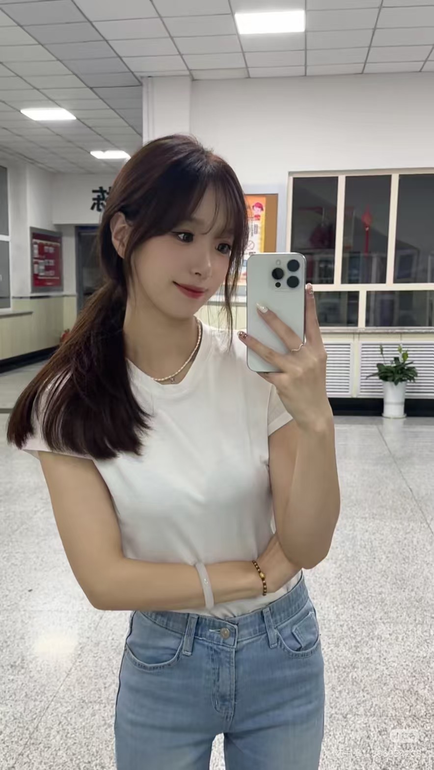 美腿辣妹橘子小姐姐