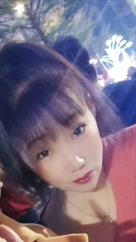 风情热辣杏花姐姐